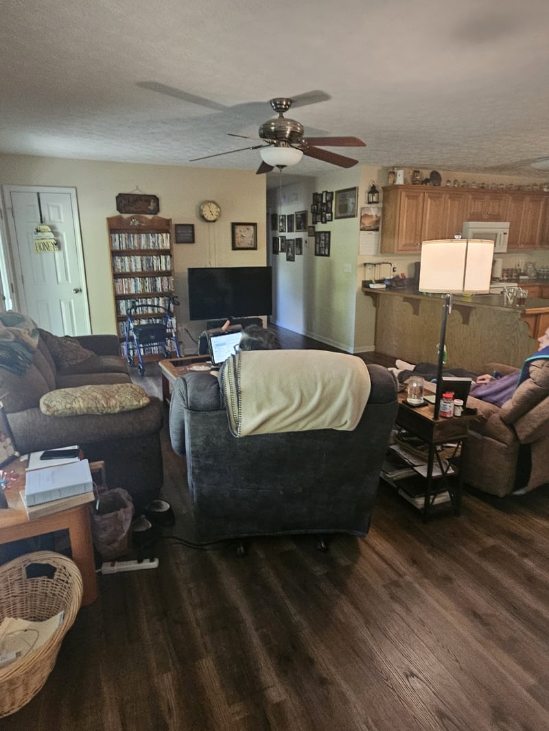 117 W Dell Rd, Dickson, TN 37055