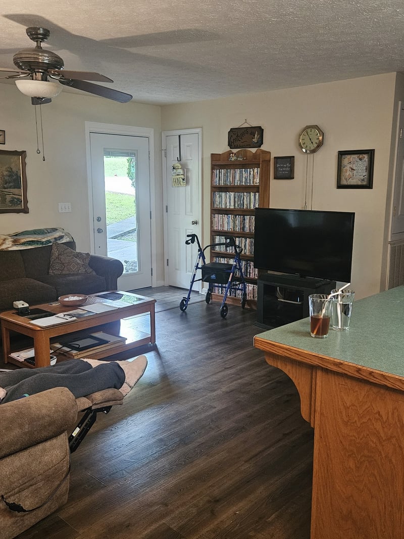 117 W Dell Rd, Dickson, TN 37055