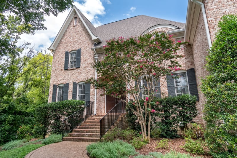 1330 Burton Valley Rd, Nashville, TN 37215