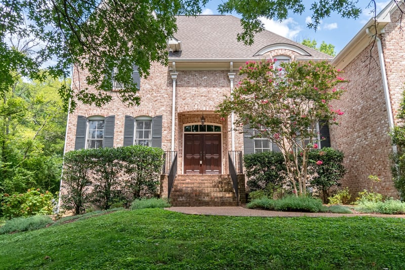 1330 Burton Valley Rd, Nashville, TN 37215