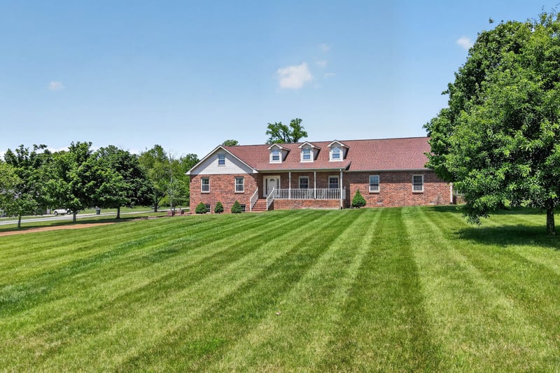 1174 Highway 25 , Gallatin, TN 37066