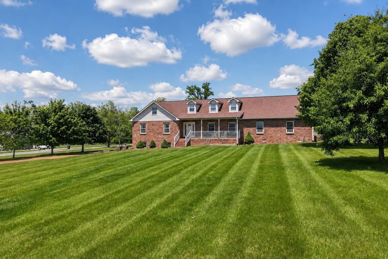 1174 Highway 25 , Gallatin, TN 37066