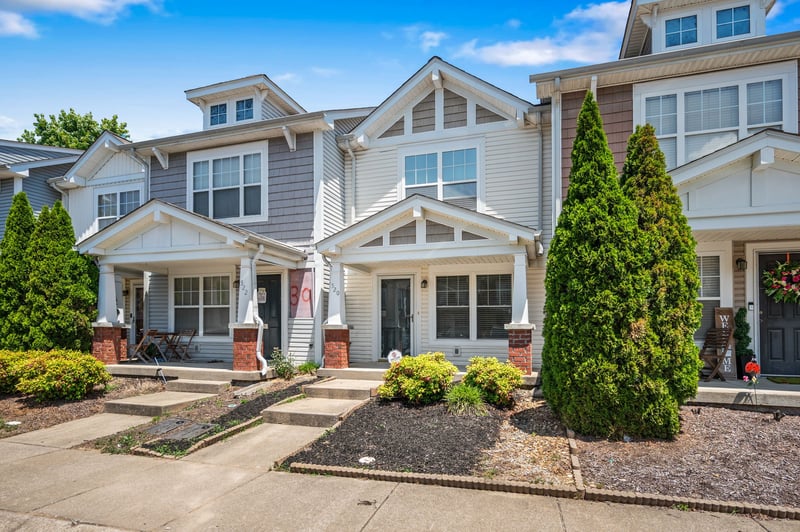 520 Bradburn Village Cir, Antioch, TN 37013