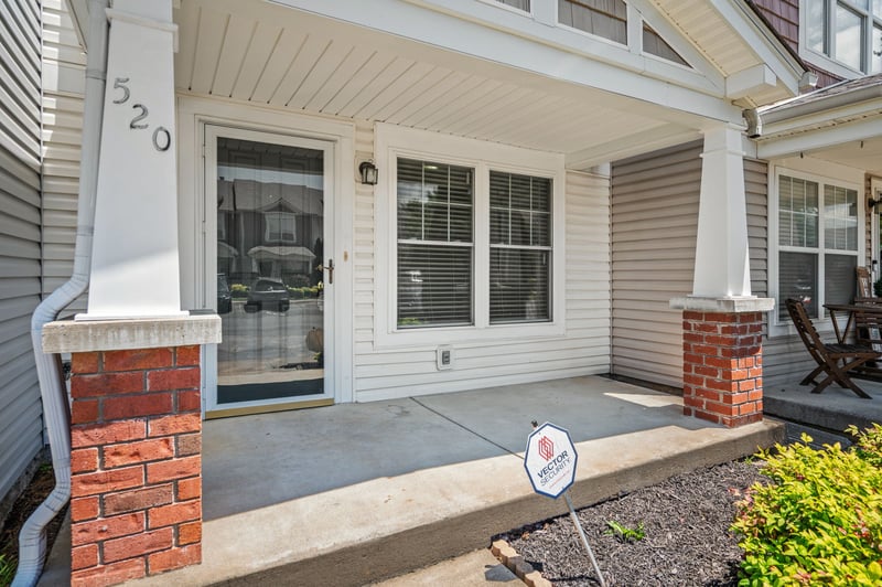 520 Bradburn Village Cir, Antioch, TN 37013