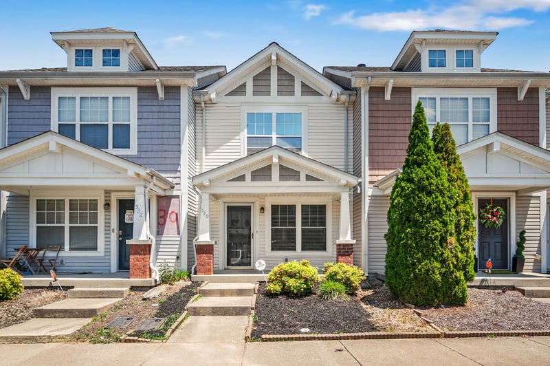 520 Bradburn Village Cir, Antioch, TN 37013