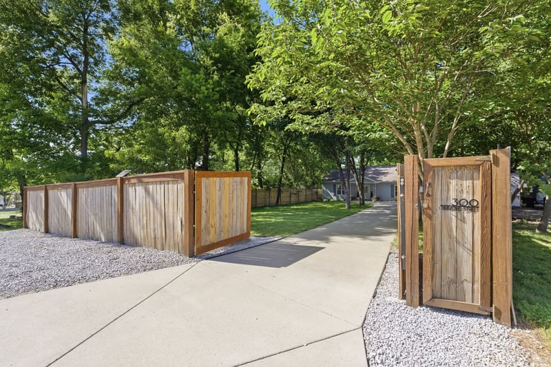 300 Timmons St, Nashville, TN 37211