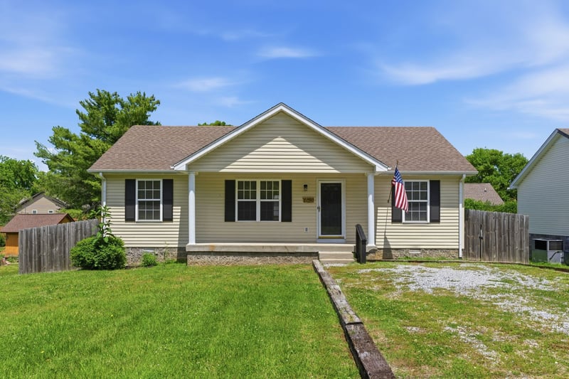 1150 17th Ave, Springfield, TN 37172
