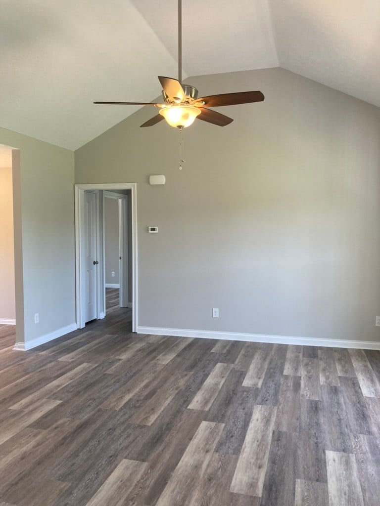 3366 Dobbins Pike, Portland, TN 37148
