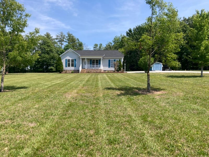 3366 Dobbins Pike, Portland, TN 37148