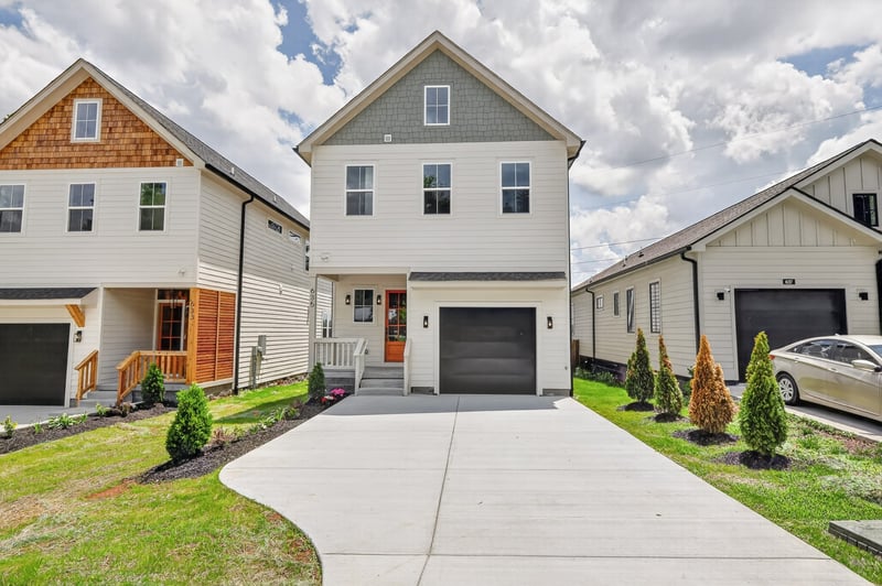 635 Claridge Dr, Nashville, TN 37214