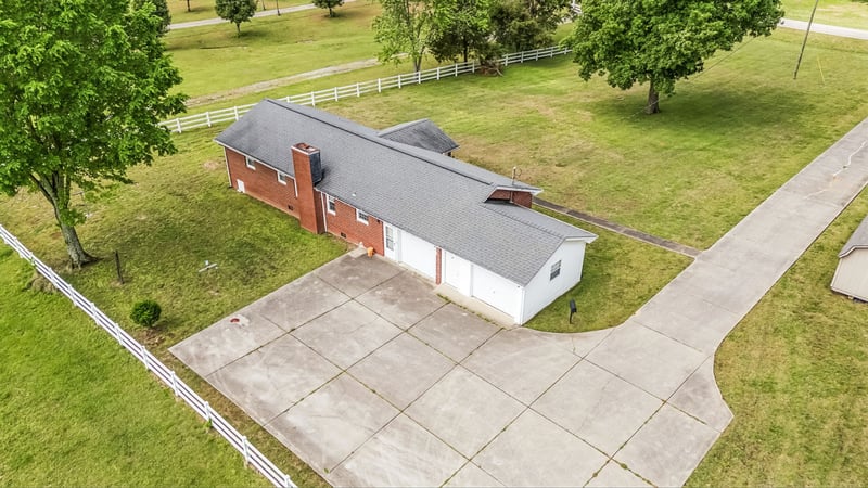 6721 Beckwith Rd, Mount Juliet, TN 37122