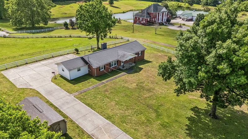 6721 Beckwith Rd, Mount Juliet, TN 37122