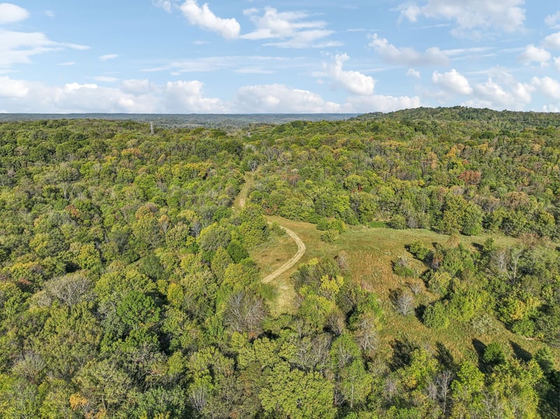 Howell Rd, Mount Pleasant, TN 38474