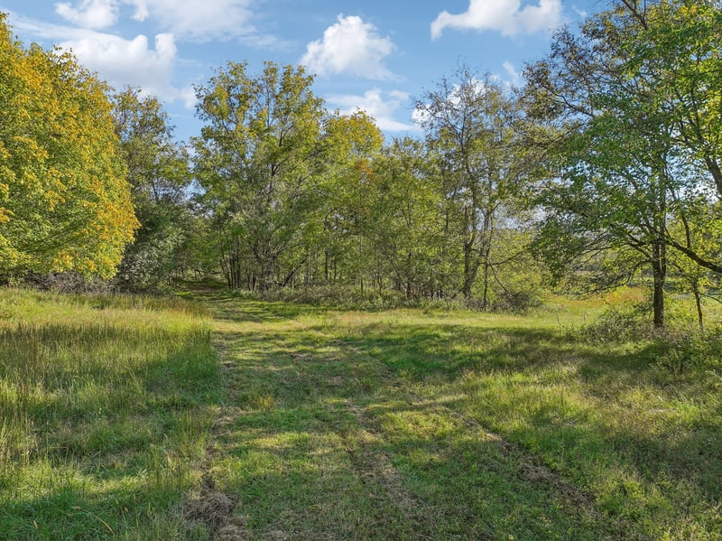Howell Rd, Mount Pleasant, TN 38474
