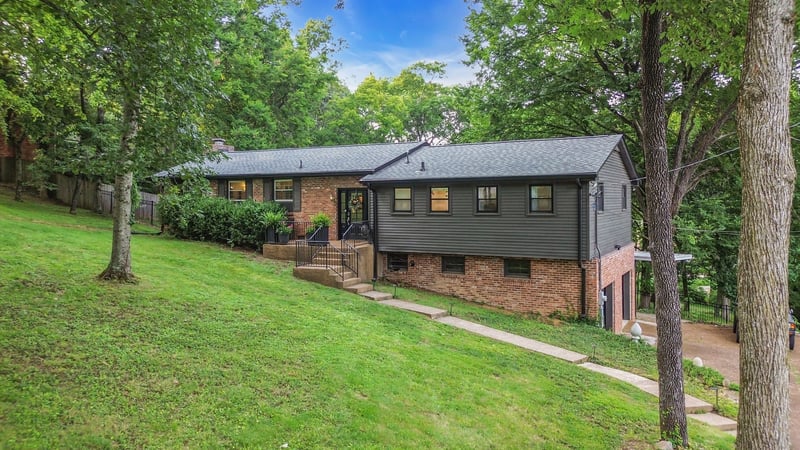 826 Evansdale Dr, Nashville, TN 37220
