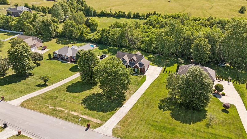 450 Bonnie Valley Dr, Lebanon, TN 37087