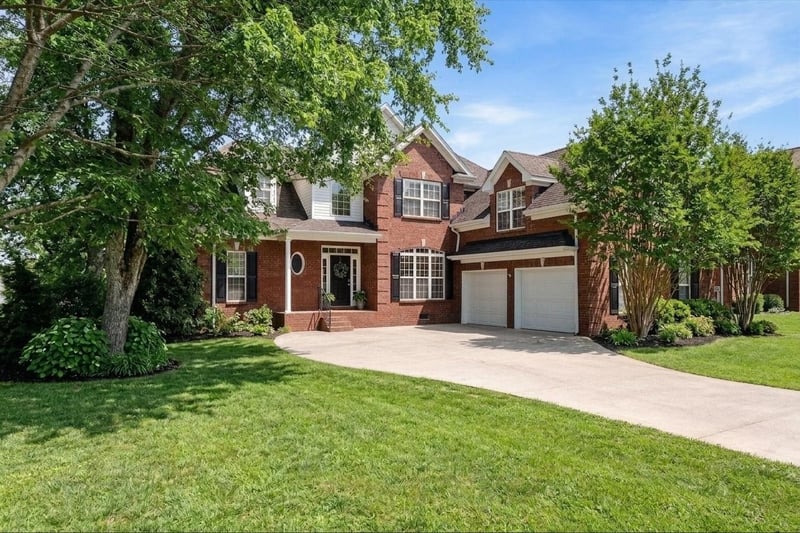 2003 Woodcliff Dr, Smyrna, TN 37167