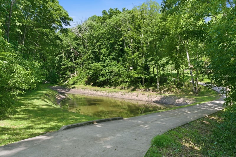 2857 New Hope Rd, Hendersonville, TN 37075