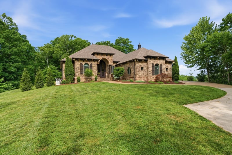 2857 New Hope Rd, Hendersonville, TN 37075