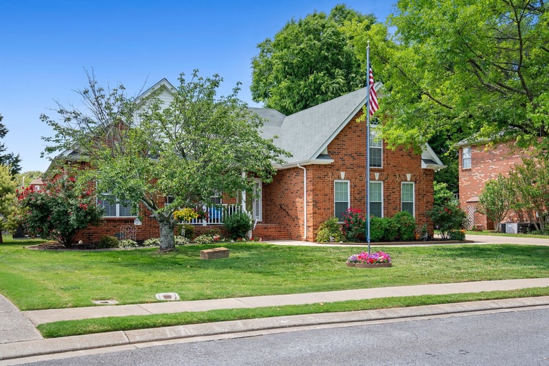 228 Comer Cir, Murfreesboro, TN 37128