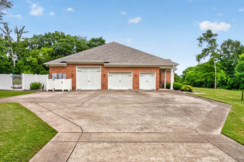 1030 Parsons Way, Hendersonville, TN 37075