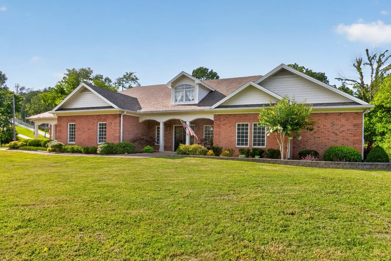 1030 Parsons Way, Hendersonville, TN 37075