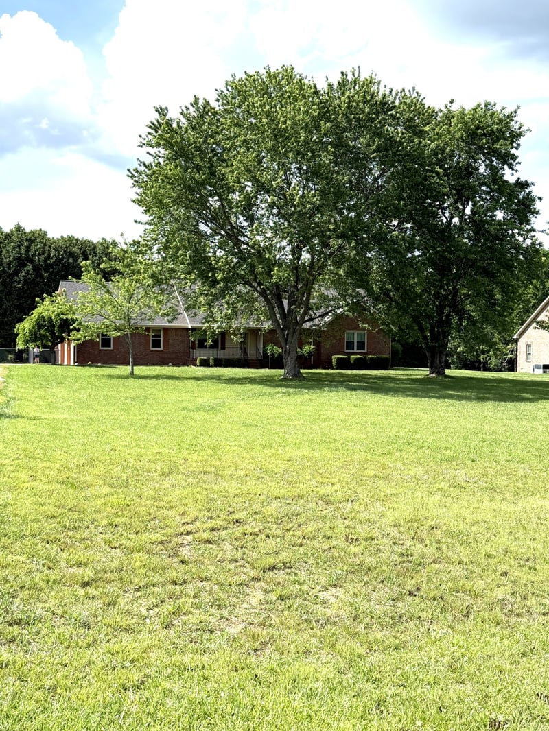 3168 Maxey Rd, Cedar Hill, TN 37032