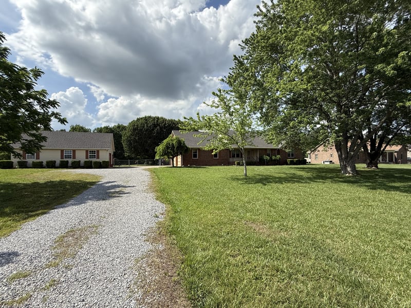 3168 Maxey Rd, Cedar Hill, TN 37032