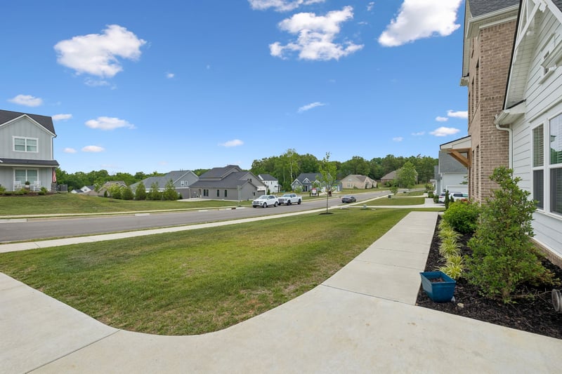 7215 Adenborough Dr, Fairview, TN 37062