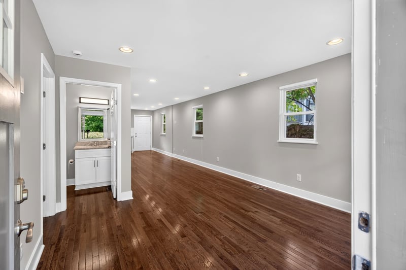 870 W Sharpe Ave, Nashville, TN 37206
