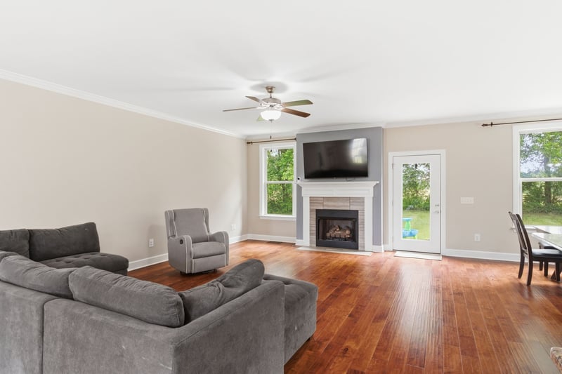 1038 Island Brook Dr, Hendersonville, TN 37075