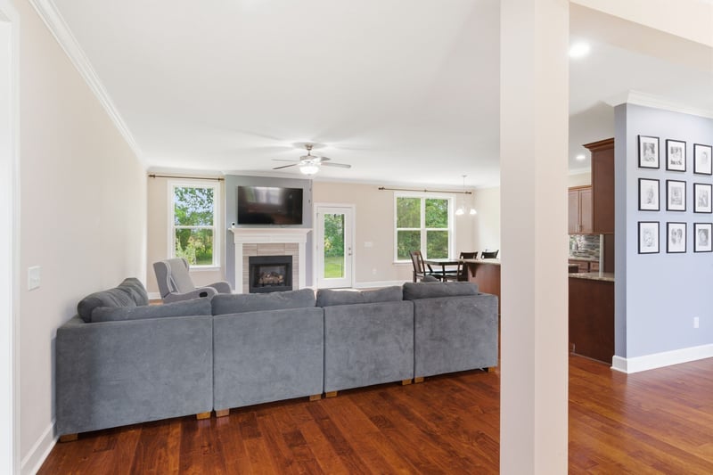 1038 Island Brook Dr, Hendersonville, TN 37075