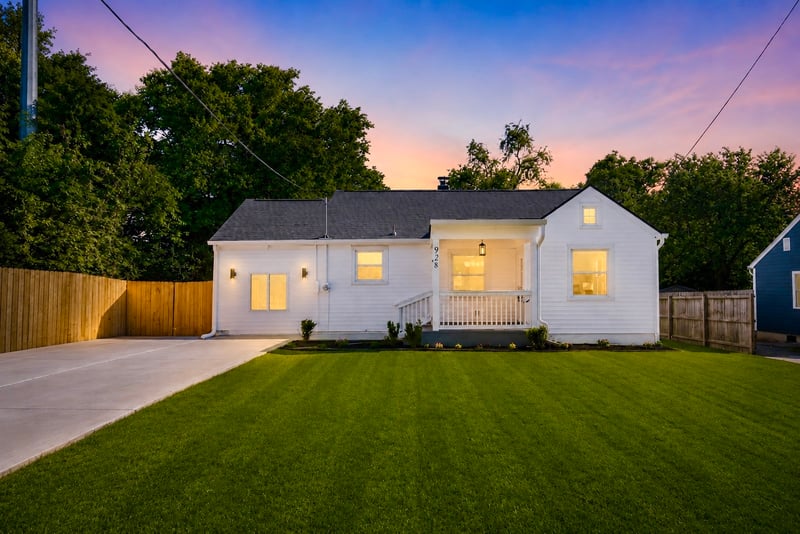 928 Chickasaw Ave, Nashville, TN 37207