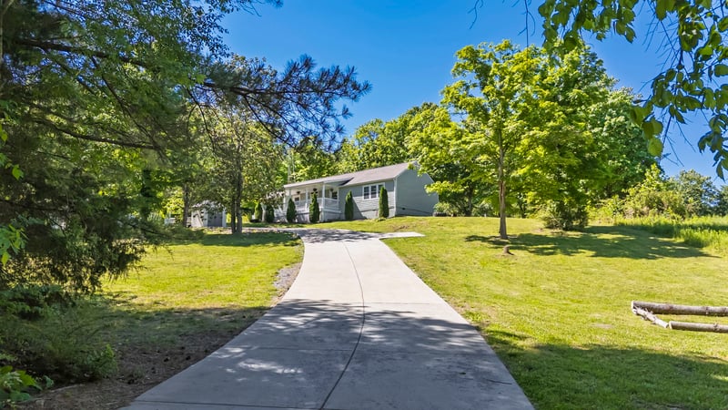 1010 Forestwood Rd, Ashland City, TN 37015