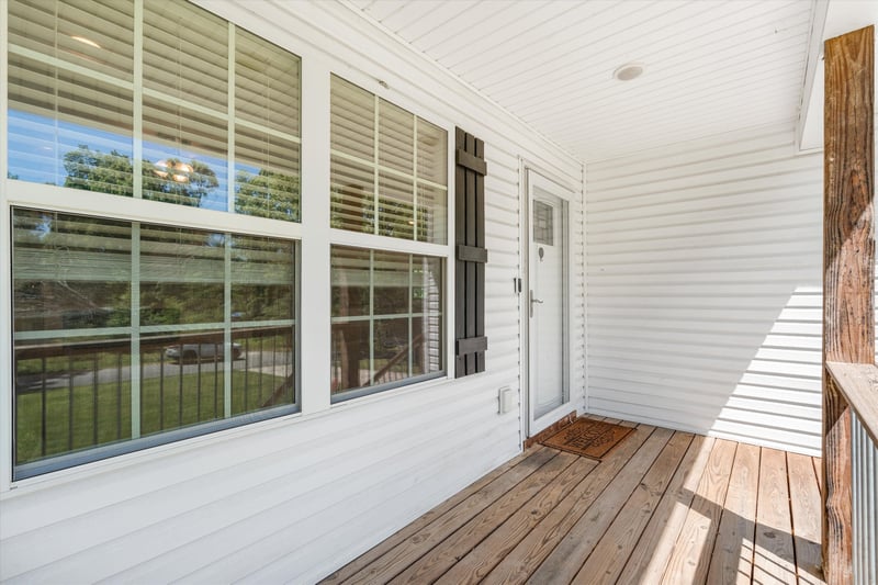 1206 Hornal Rd, White Bluff, TN 37187