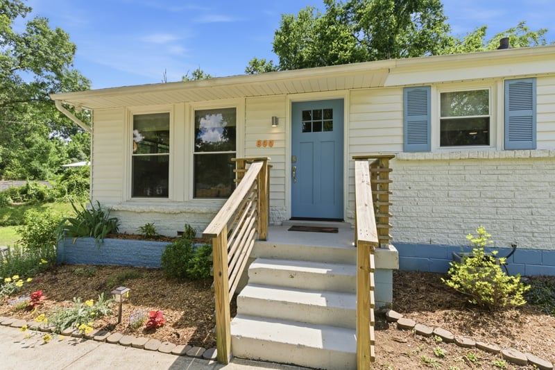 800 Oak St, Nashville, TN 37216