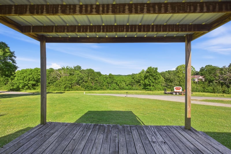 8526 Crawley Hill Rd, Mount Pleasant, TN 38474