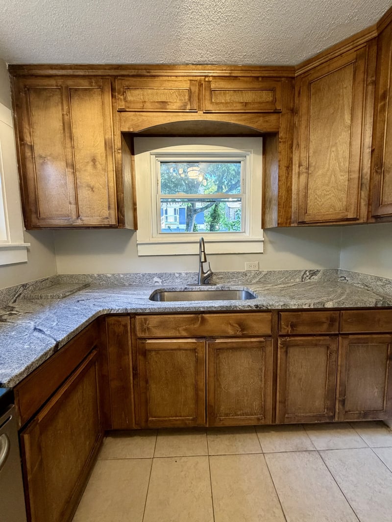 1602 Columbia Ave, Columbia, TN 38401
