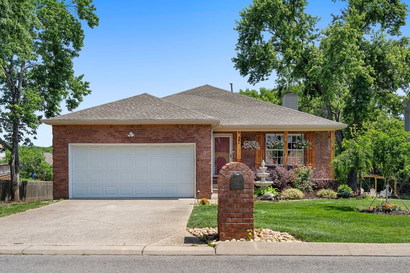 205 Waterview Dr, Hendersonville, TN 37075