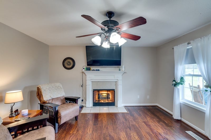 365 Corinth Rd, Portland, TN 37148