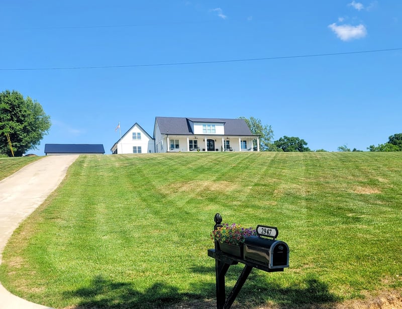 2947 Ellis Rd, Cedar Hill, TN 37032