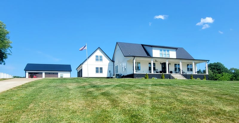 2947 Ellis Rd, Cedar Hill, TN 37032