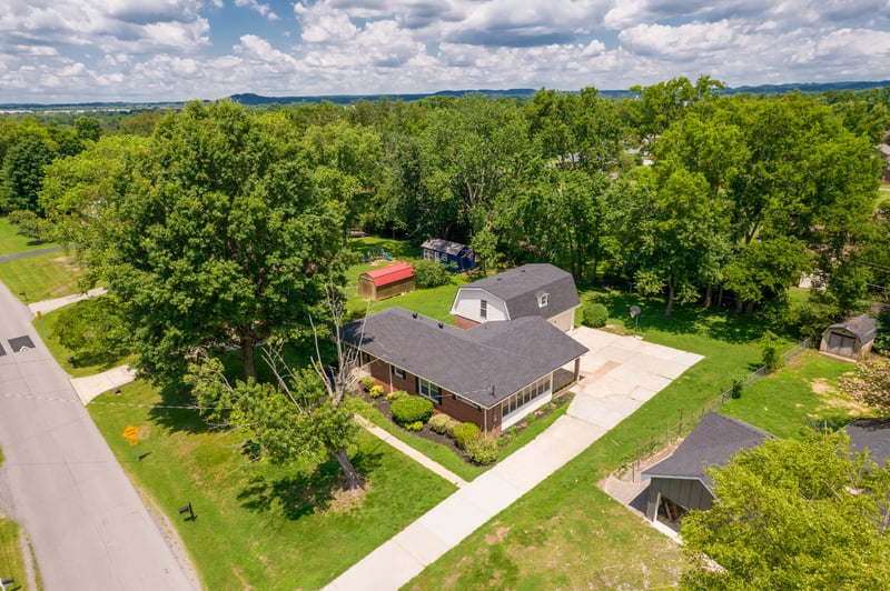 1117 Peninsula Dr, Gallatin, TN 37066