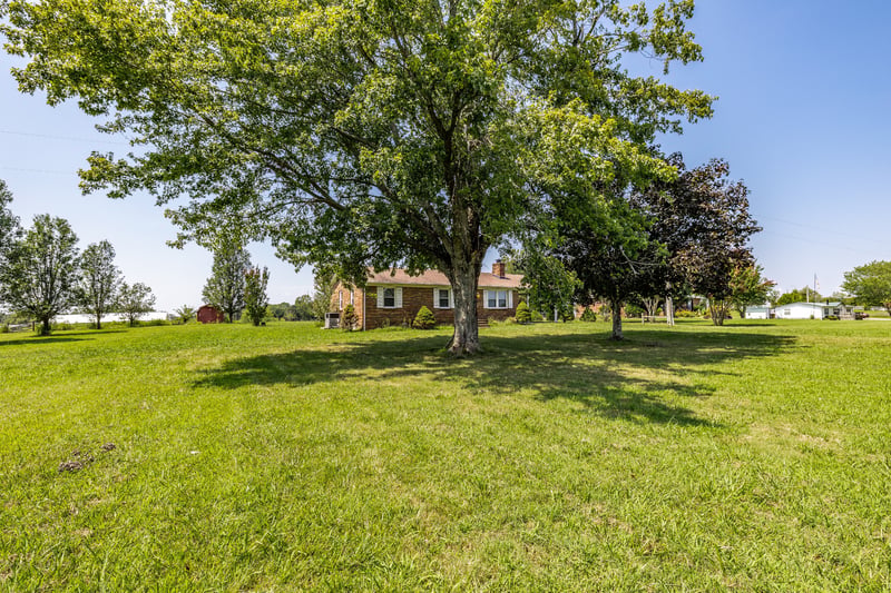 241 Corinth Rd, Portland, TN 37148