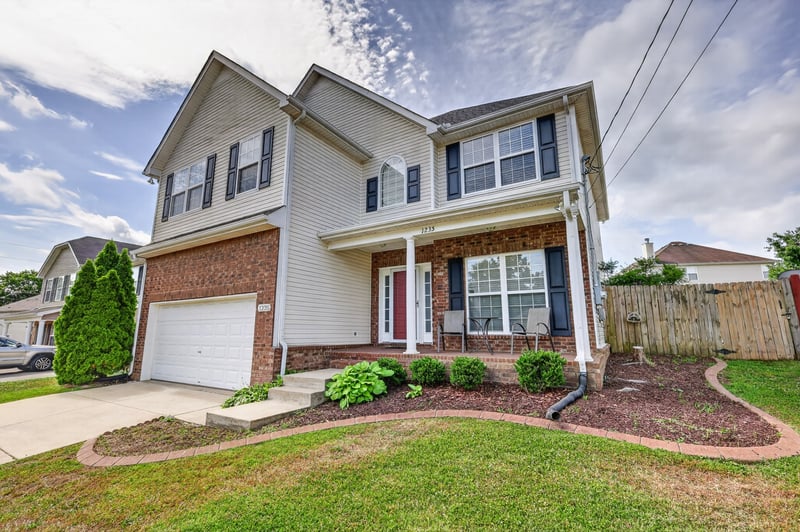 1235 Lasalle Dr, Smyrna, TN 37167