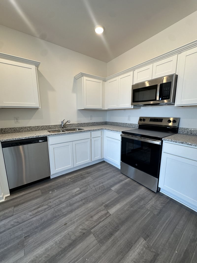 222 Darlington Dr, Dickson, TN 37055