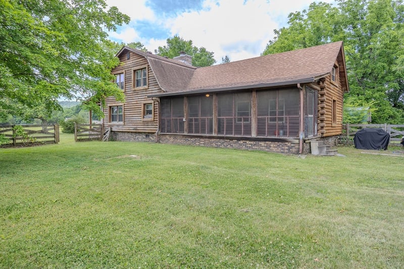 2948 Thompson Rd, Murfreesboro, TN 37128