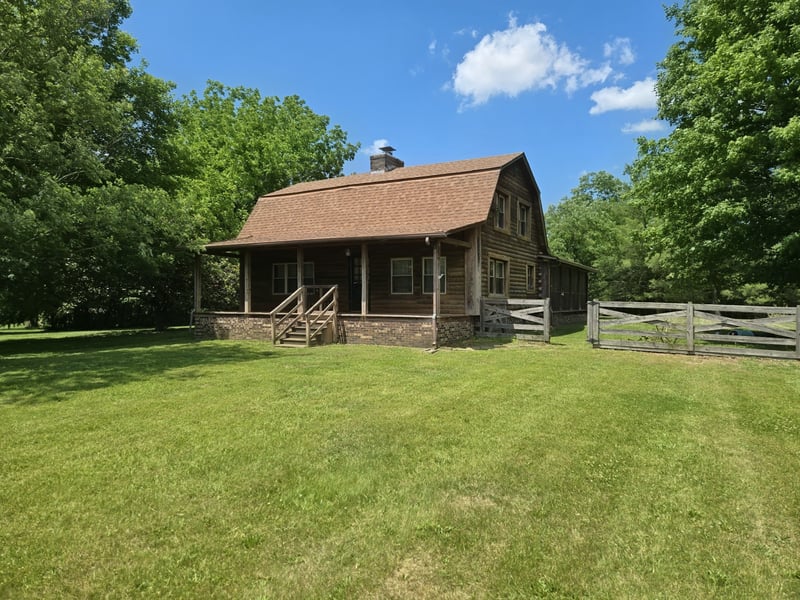 2948 Thompson Rd, Murfreesboro, TN 37128