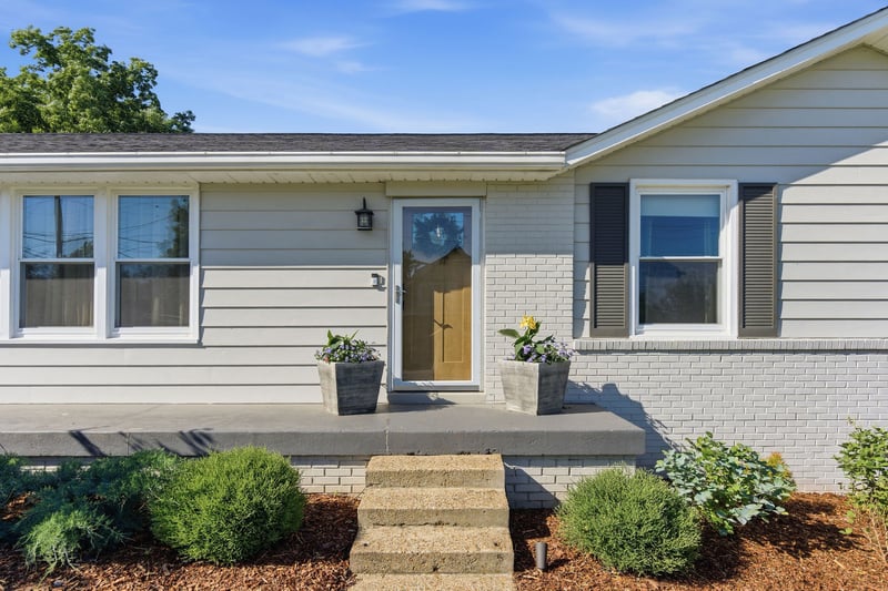 6305 Saint Henry Dr, Nashville, TN 37205