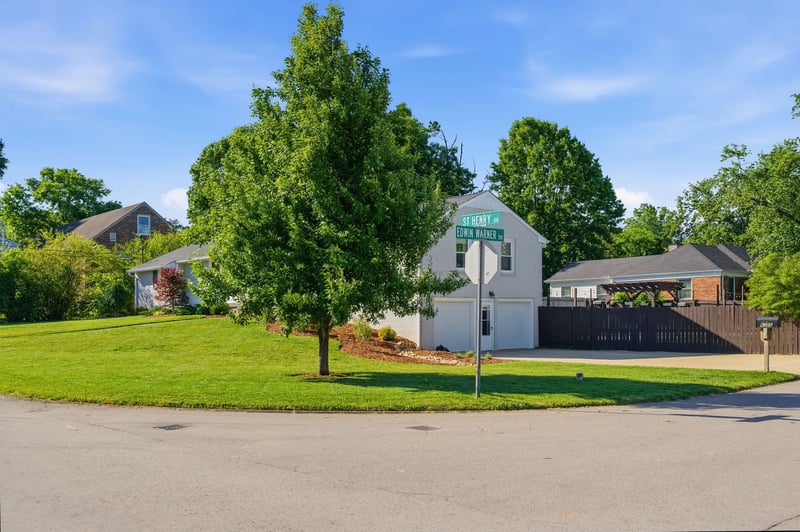 6305 Saint Henry Dr, Nashville, TN 37205